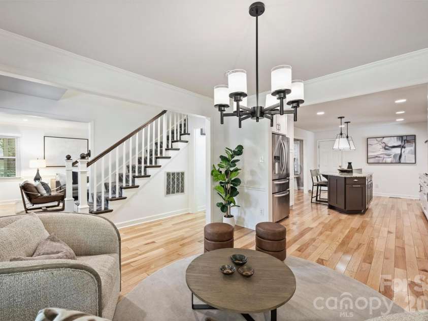 1506 Wandering Way Drive, Charlotte, NC 28226.  MLS# CAR4391135, YatesRealty ID 38633. 