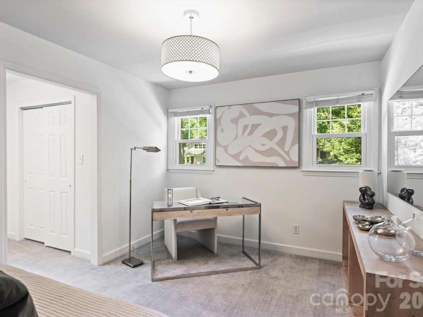 1506 Wandering Way Drive, Charlotte, NC 28226.  MLS# CAR4391135, YatesRealty ID 38633. 