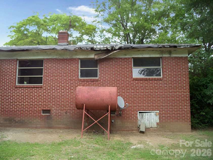 138 Glory Road, Mooresville, NC 28117.  MLS# CAR4404252, YatesRealty ID 38634. Back