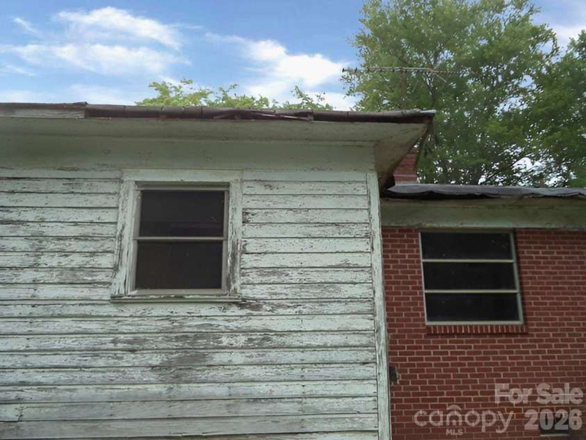 138 Glory Road, Mooresville, NC 28117.  MLS# CAR4404252, YatesRealty ID 38634. Back porch