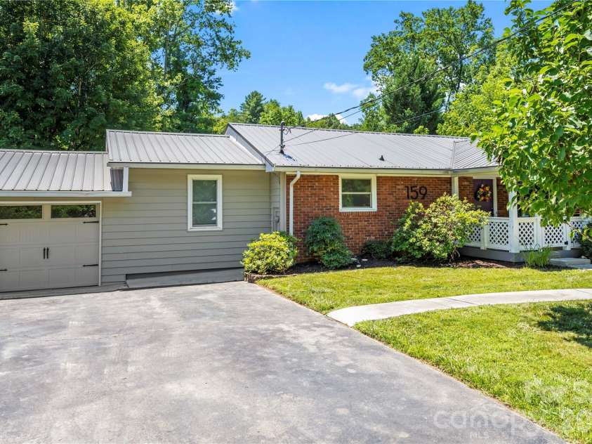 159 New Haw Creek Road, Asheville, NC 28805.  MLS# CAR4404159, YatesRealty ID 38635. 