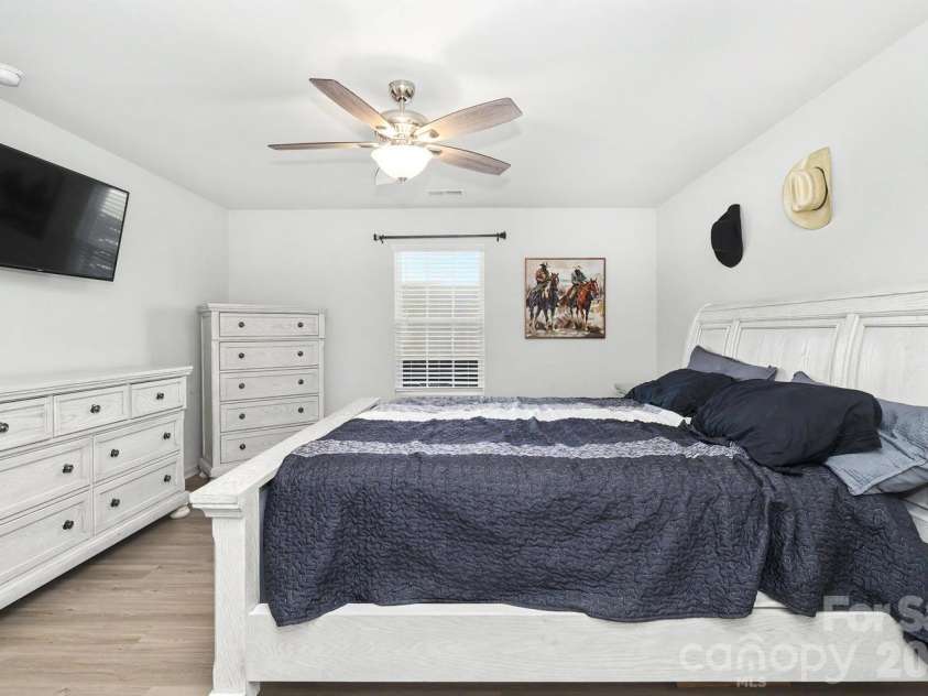 1277 Bryson Lane, Denver, NC 28037.  MLS# CAR4404637, YatesRealty ID 38637. 