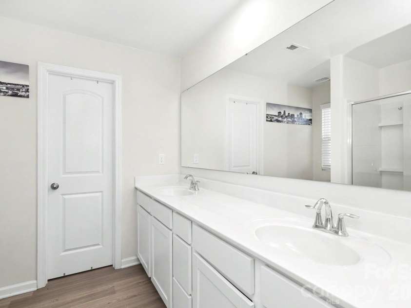 1277 Bryson Lane, Denver, NC 28037.  MLS# CAR4404637, YatesRealty ID 38637. 