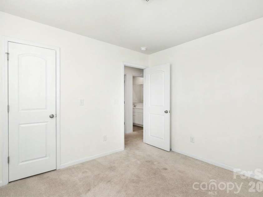 1277 Bryson Lane, Denver, NC 28037.  MLS# CAR4404637, YatesRealty ID 38637. 
