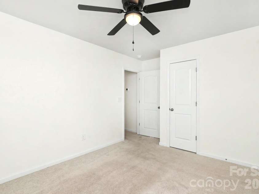 1277 Bryson Lane, Denver, NC 28037.  MLS# CAR4404637, YatesRealty ID 38637. 