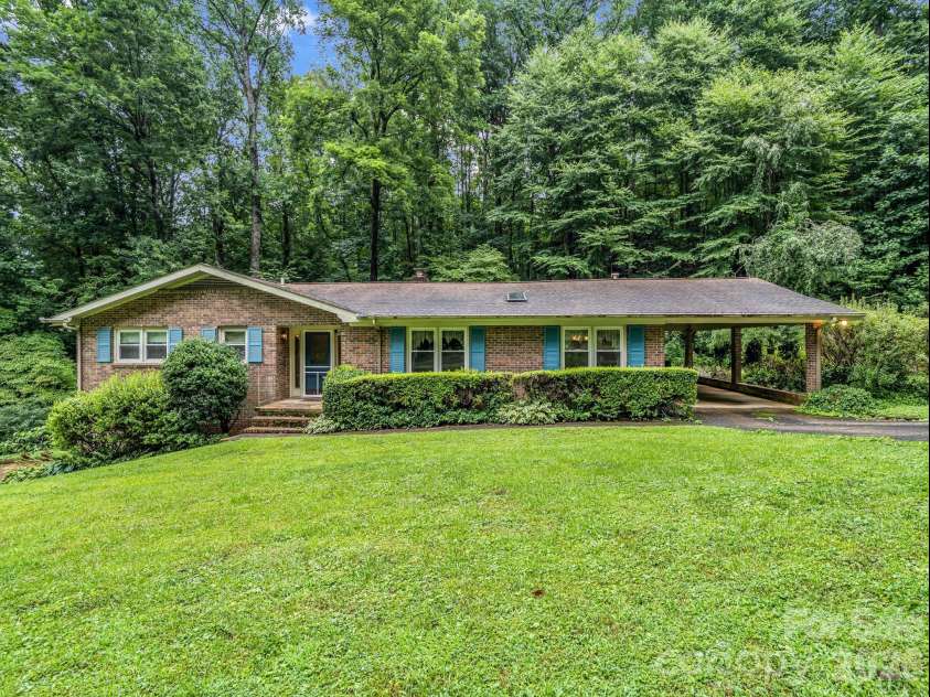 103 Maplewood Lane, Marion, NC 28752.  MLS# CAR4362446, YatesRealty ID 38639. 