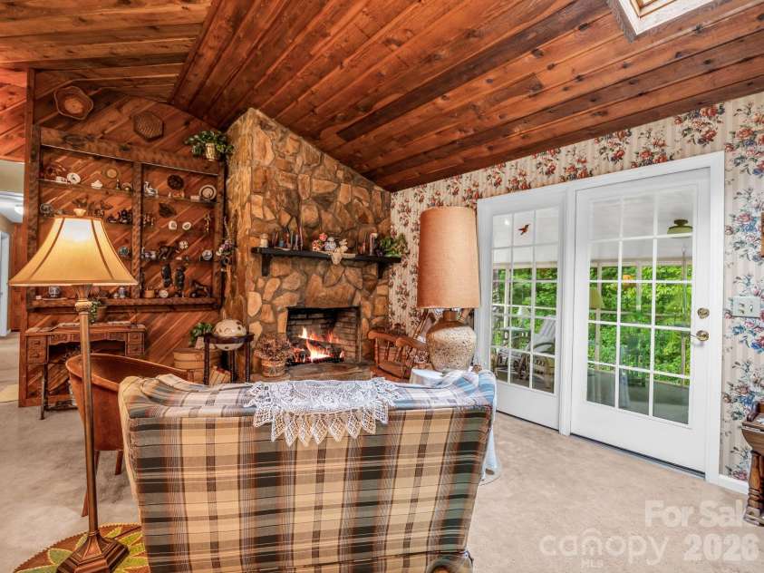 103 Maplewood Lane, Marion, NC 28752.  MLS# CAR4362446, YatesRealty ID 38639. 