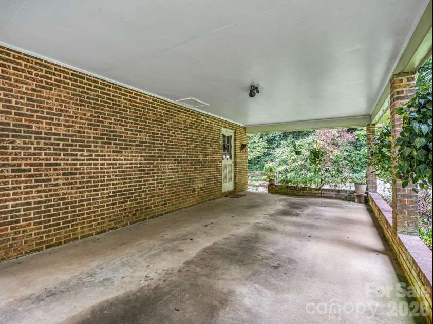 103 Maplewood Lane, Marion, NC 28752.  MLS# CAR4362446, YatesRealty ID 38639. 