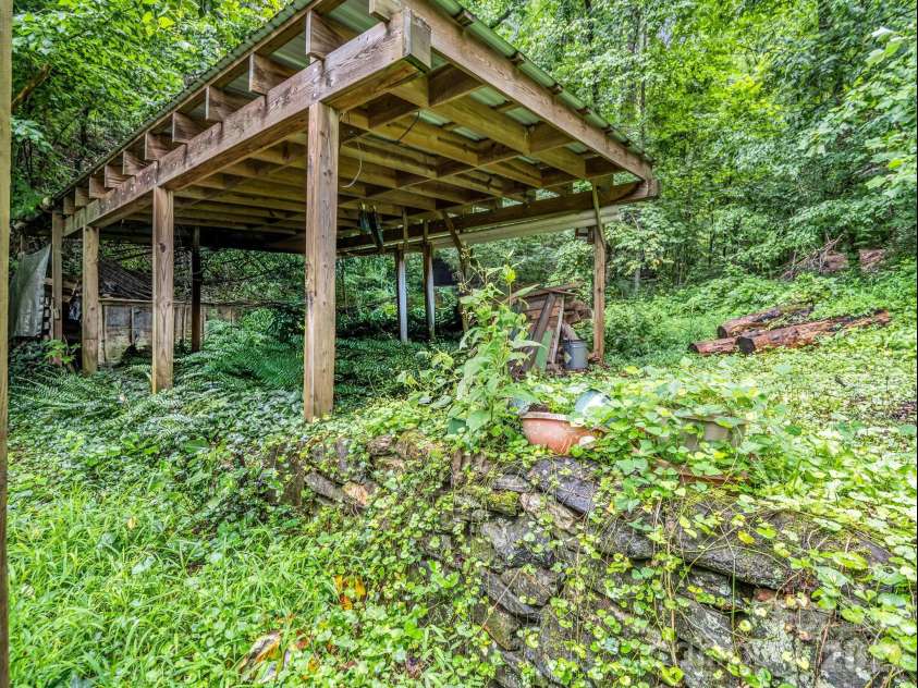 103 Maplewood Lane, Marion, NC 28752.  MLS# CAR4362446, YatesRealty ID 38639. 