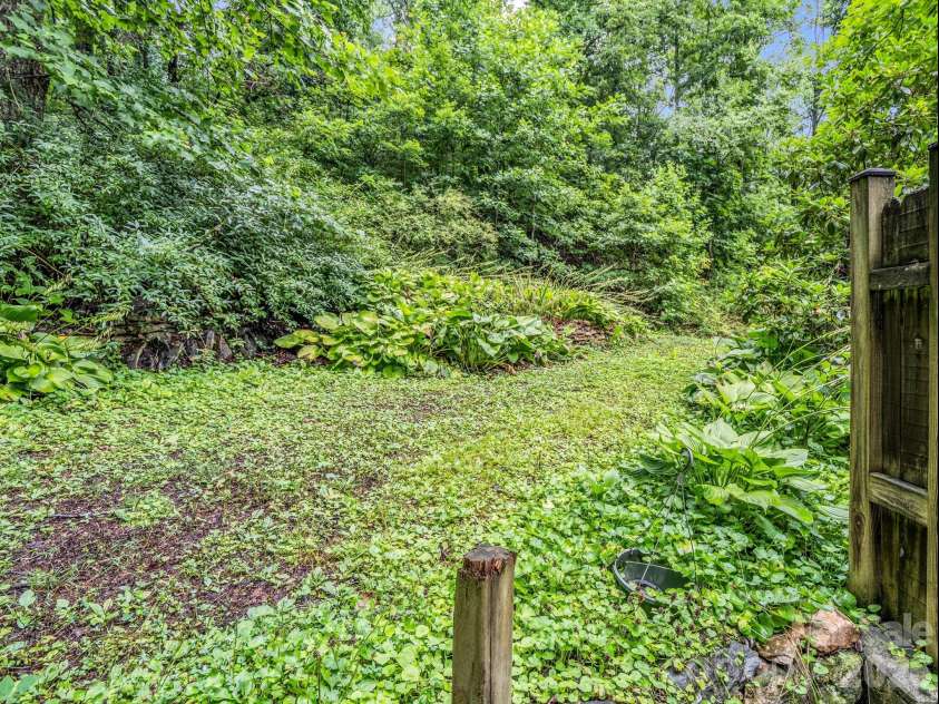 103 Maplewood Lane, Marion, NC 28752.  MLS# CAR4362446, YatesRealty ID 38639. 