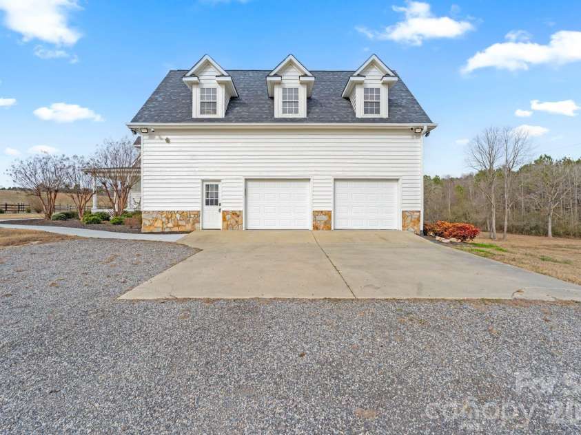 940 Wade Funderburk Road, Pageland, SC 29728.  MLS# CAR4334919, YatesRealty ID 3864. 