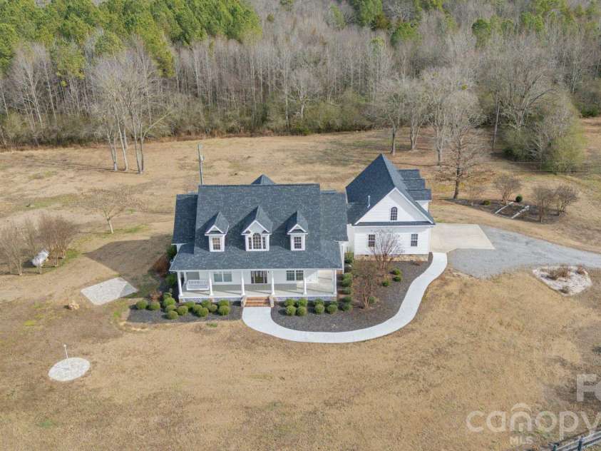 940 Wade Funderburk Road, Pageland, SC 29728.  MLS# CAR4334919, YatesRealty ID 3864. 