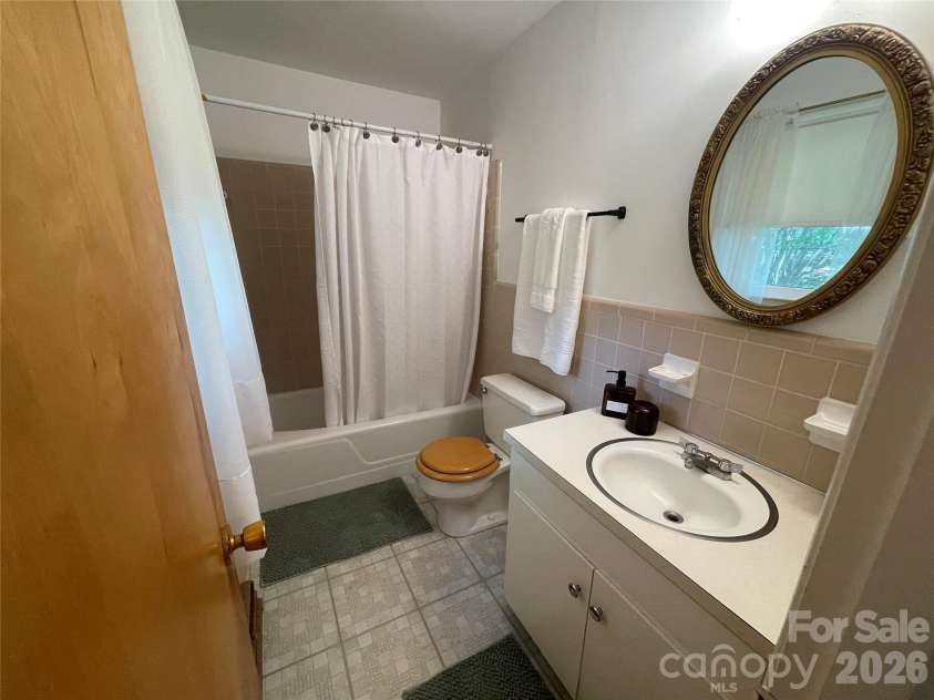 3209 Greenwood Park Circle, Albemarle, NC 28001.  MLS# CAR4406124, YatesRealty ID 38641. Primary bathroom