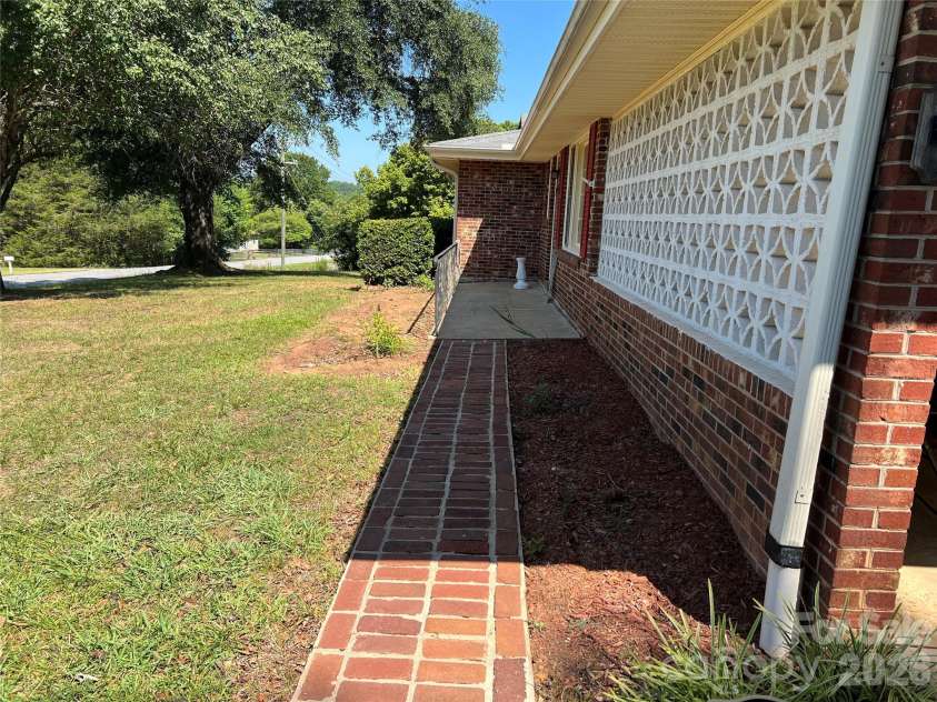 649 Pine Street Extension, Forest City, NC 28043.  MLS# CAR4366427, YatesRealty ID 38642. 