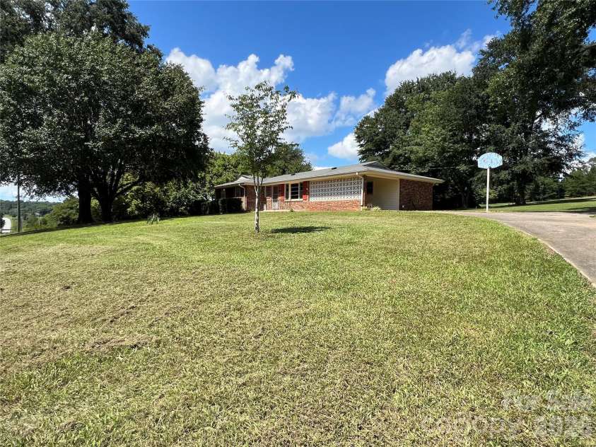649 Pine Street Extension, Forest City, NC 28043.  MLS# CAR4366427, YatesRealty ID 38642. 