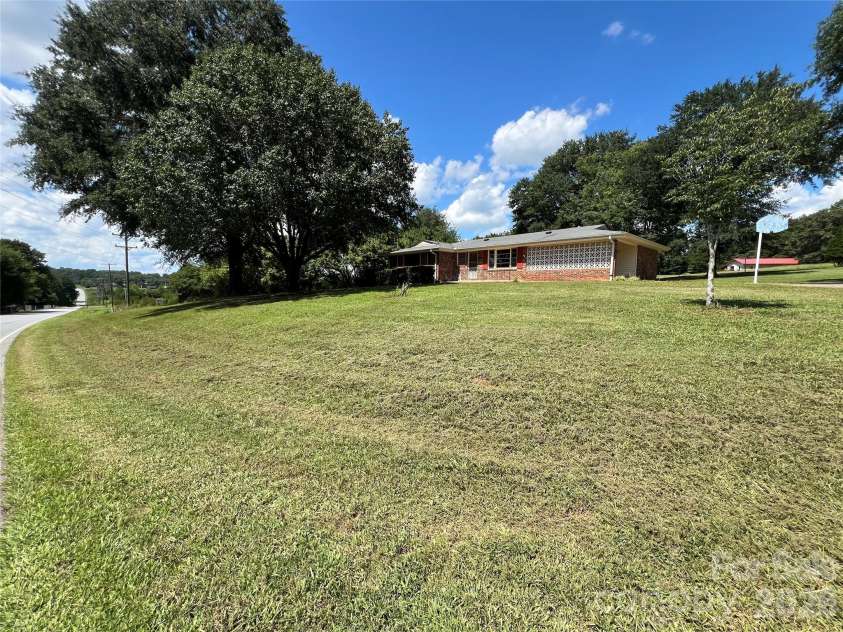 649 Pine Street Extension, Forest City, NC 28043.  MLS# CAR4366427, YatesRealty ID 38642. 