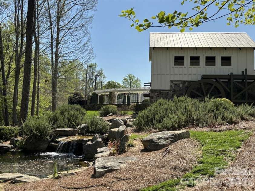 500 Jude Lane, Waxhaw, NC 28173.  MLS# CAR4404602, YatesRealty ID 38643. 
