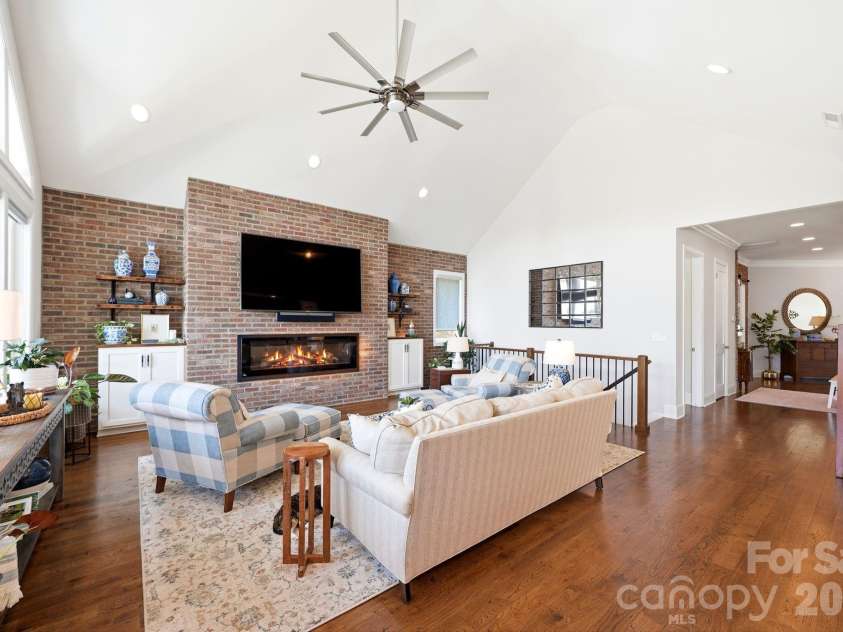 4293 Harbor Lane, Sherrills Ford, NC 28673.  MLS# CAR4393403, YatesRealty ID 38644. 
