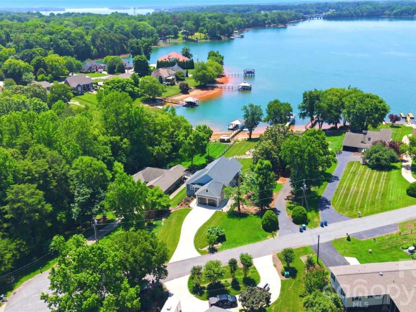 4293 Harbor Lane, Sherrills Ford, NC 28673.  MLS# CAR4393403, YatesRealty ID 38644. 