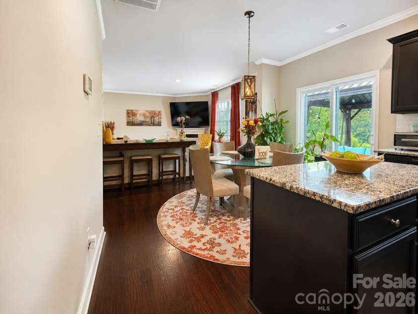 7129 Branch Fork Road, Charlotte, NC 28215.  MLS# CAR4403851, YatesRealty ID 38645. 
