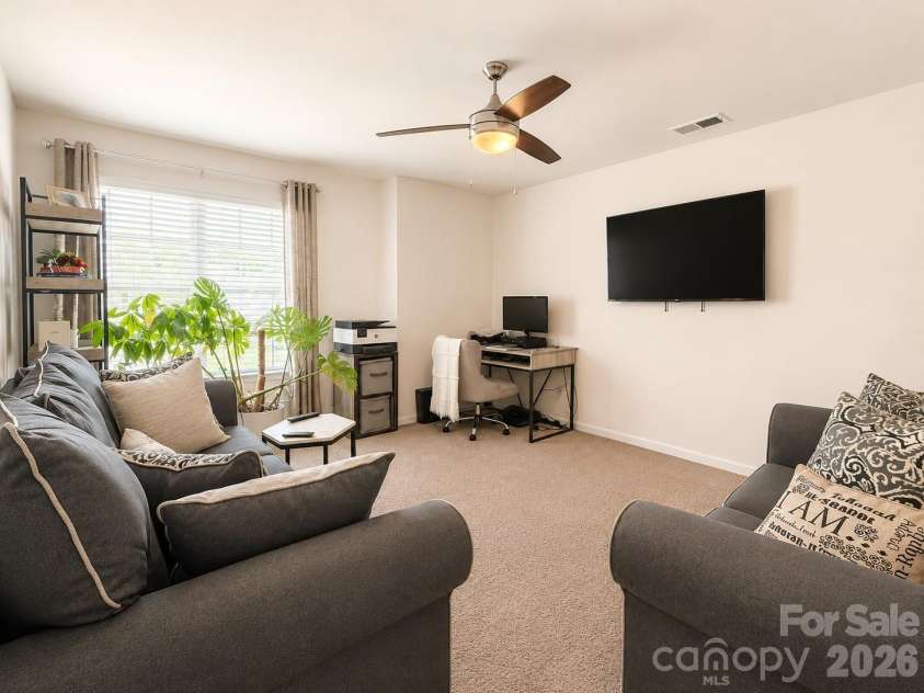 7129 Branch Fork Road, Charlotte, NC 28215.  MLS# CAR4403851, YatesRealty ID 38645. 