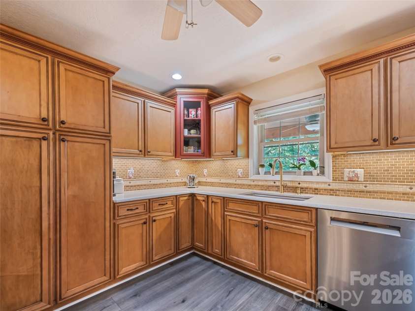 612 Brannon Forest Drive, Waynesville, NC 28785.  MLS# CAR4405961, YatesRealty ID 38647. 