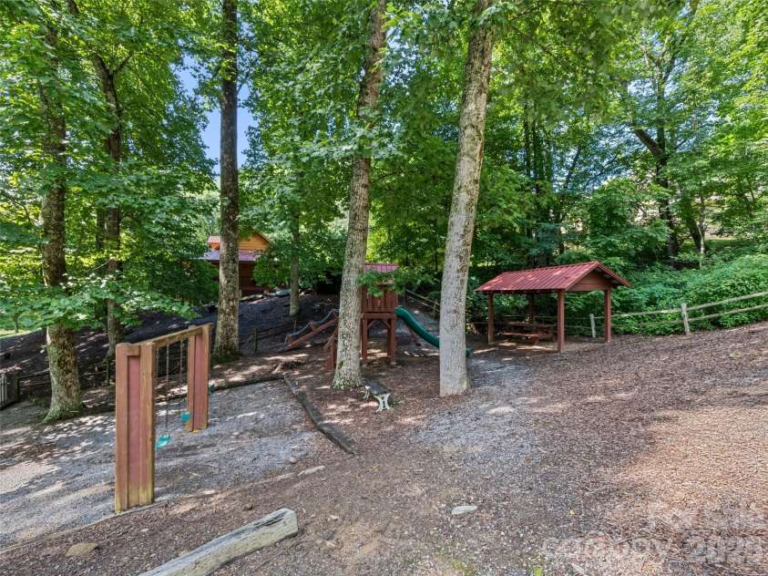 612 Brannon Forest Drive, Waynesville, NC 28785.  MLS# CAR4405961, YatesRealty ID 38647. 