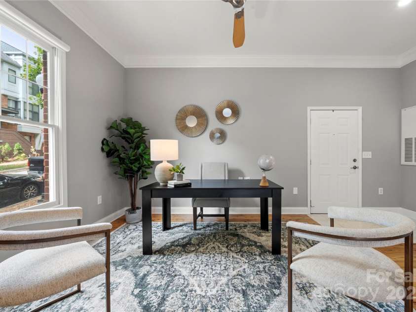 613 Garden District Drive, Charlotte, NC 28202.  MLS# CAR4307046, YatesRealty ID 38648. 