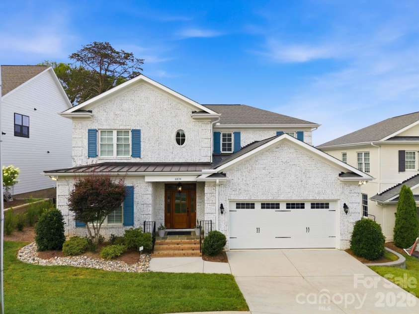 6834 Providence Lane, Charlotte, NC 28226.  MLS# CAR4397682, YatesRealty ID 38649. 