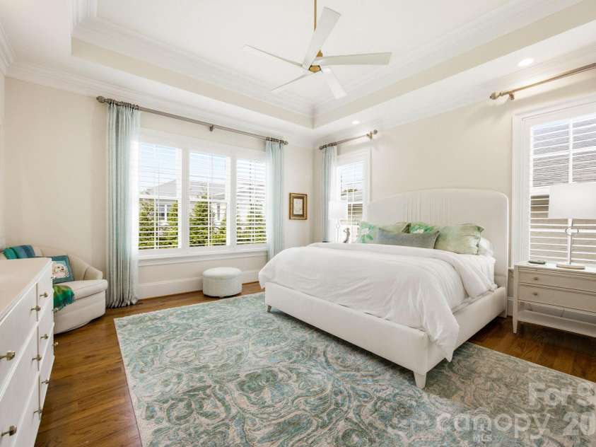 6834 Providence Lane, Charlotte, NC 28226.  MLS# CAR4397682, YatesRealty ID 38649. 