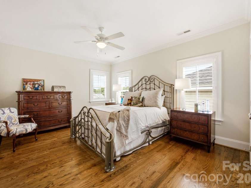 6834 Providence Lane, Charlotte, NC 28226.  MLS# CAR4397682, YatesRealty ID 38649. 