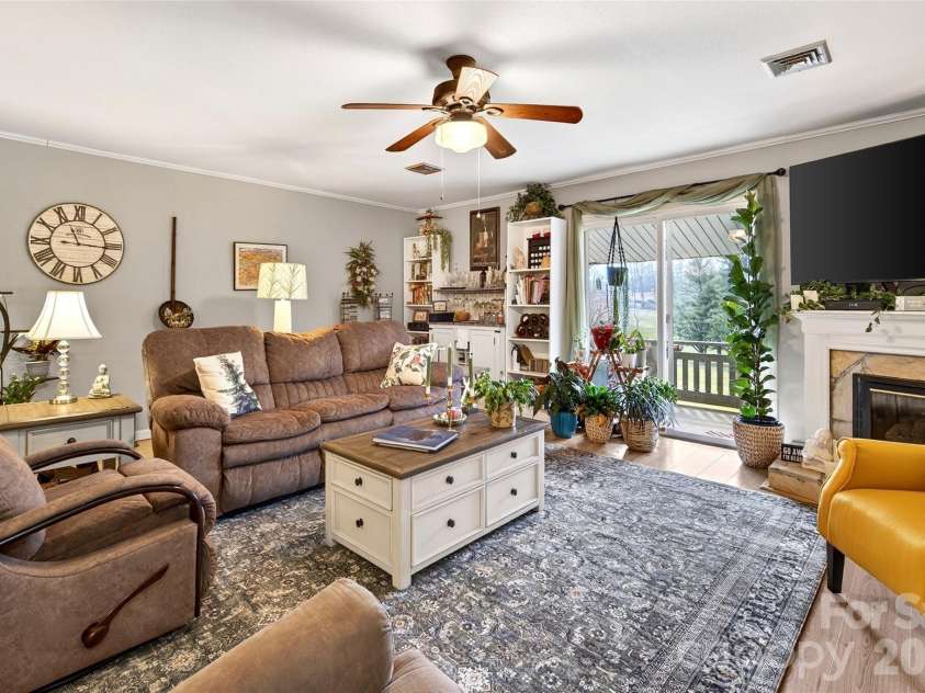 263 Fairway Lane, Spruce Pine, NC 28777.  MLS# CAR4338354, YatesRealty ID 3865. 