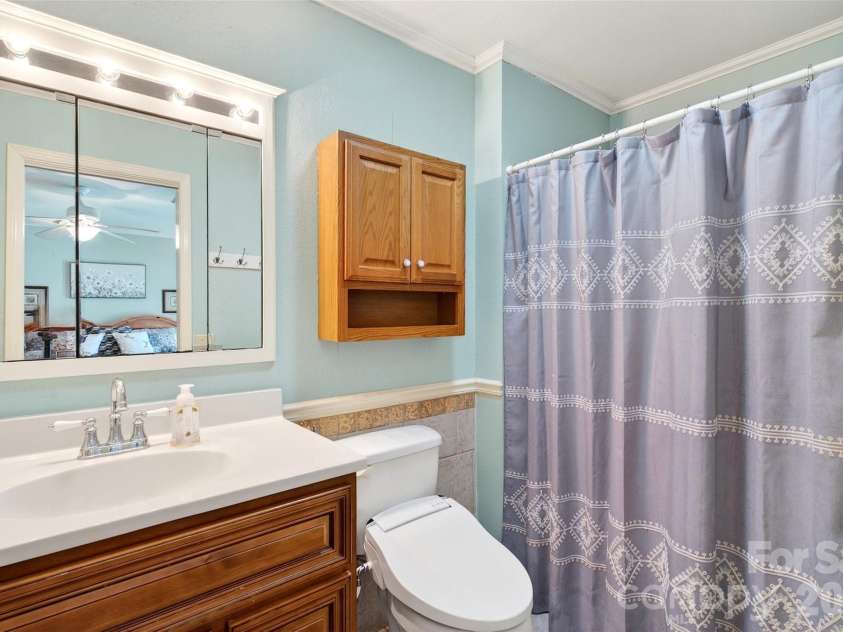 263 Fairway Lane, Spruce Pine, NC 28777.  MLS# CAR4338354, YatesRealty ID 3865. 