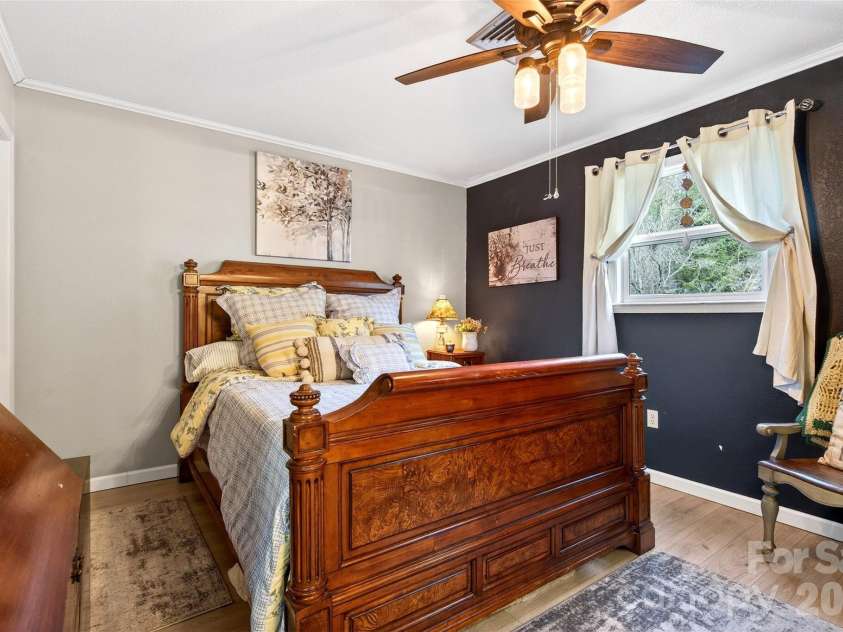 263 Fairway Lane, Spruce Pine, NC 28777.  MLS# CAR4338354, YatesRealty ID 3865. 