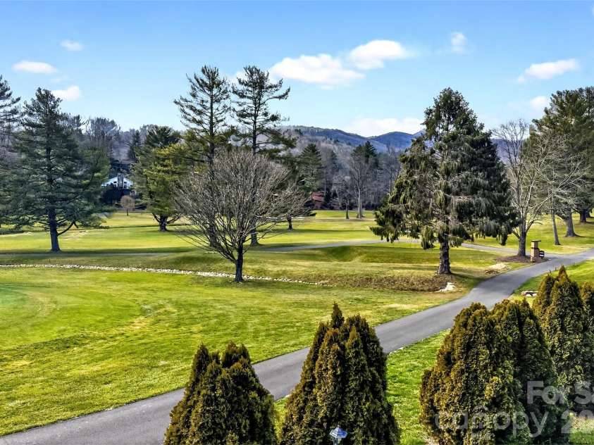 263 Fairway Lane, Spruce Pine, NC 28777.  MLS# CAR4338354, YatesRealty ID 3865. 