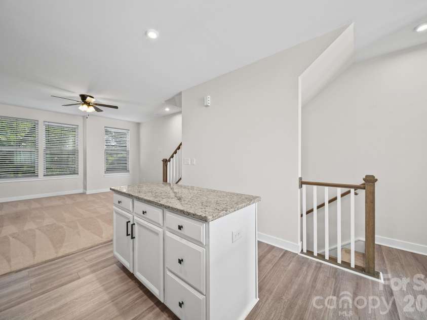 547 Old Mill Road, Charlotte, NC 28206.  MLS# CAR4402535, YatesRealty ID 38650. 
