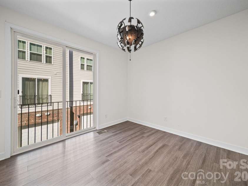 547 Old Mill Road, Charlotte, NC 28206.  MLS# CAR4402535, YatesRealty ID 38650. 