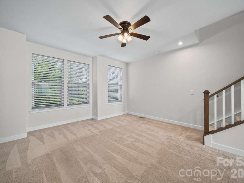 547 Old Mill Road, Charlotte, NC 28206.  MLS# CAR4402535, YatesRealty ID 38650. 