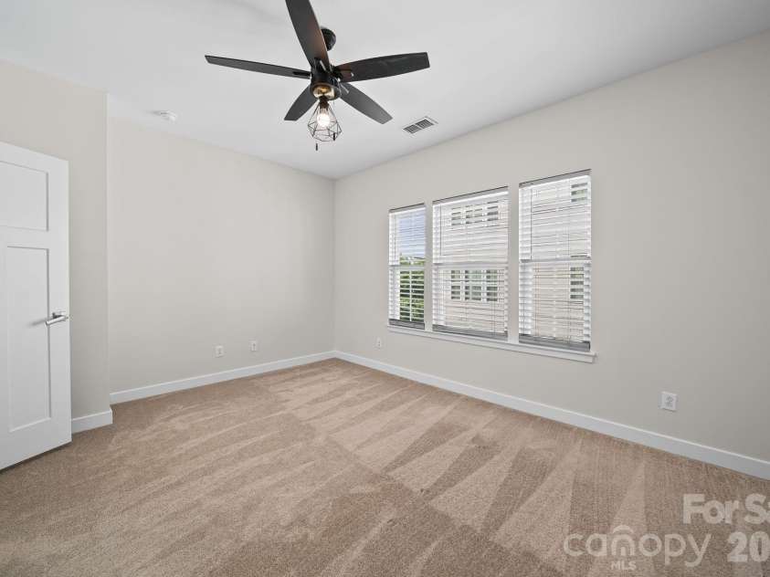 547 Old Mill Road, Charlotte, NC 28206.  MLS# CAR4402535, YatesRealty ID 38650. 