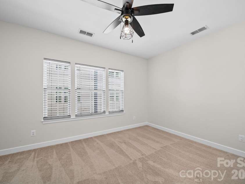 547 Old Mill Road, Charlotte, NC 28206.  MLS# CAR4402535, YatesRealty ID 38650. 