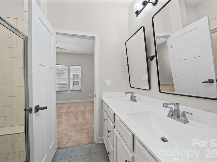 547 Old Mill Road, Charlotte, NC 28206.  MLS# CAR4402535, YatesRealty ID 38650. 
