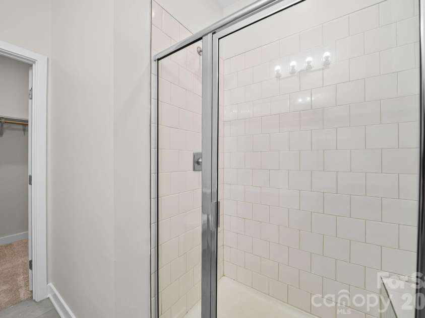 547 Old Mill Road, Charlotte, NC 28206.  MLS# CAR4402535, YatesRealty ID 38650. 