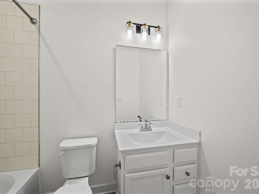 547 Old Mill Road, Charlotte, NC 28206.  MLS# CAR4402535, YatesRealty ID 38650. 
