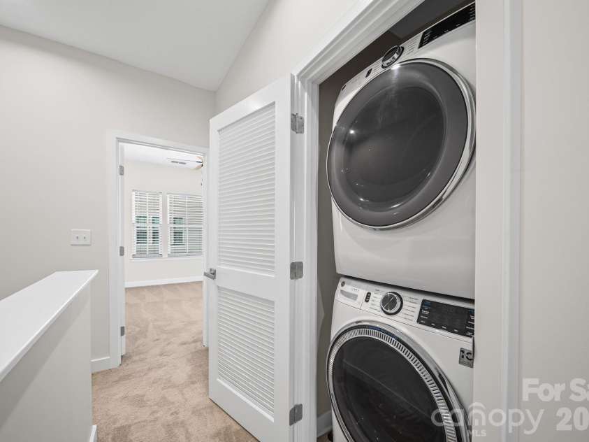 547 Old Mill Road, Charlotte, NC 28206.  MLS# CAR4402535, YatesRealty ID 38650. 