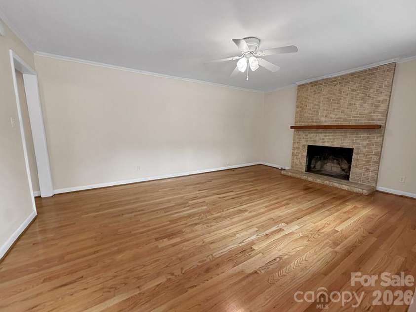 700 Branton Drive, Shelby, NC 28152.  MLS# CAR4403099, YatesRealty ID 38651. 