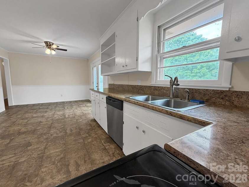 700 Branton Drive, Shelby, NC 28152.  MLS# CAR4403099, YatesRealty ID 38651. 