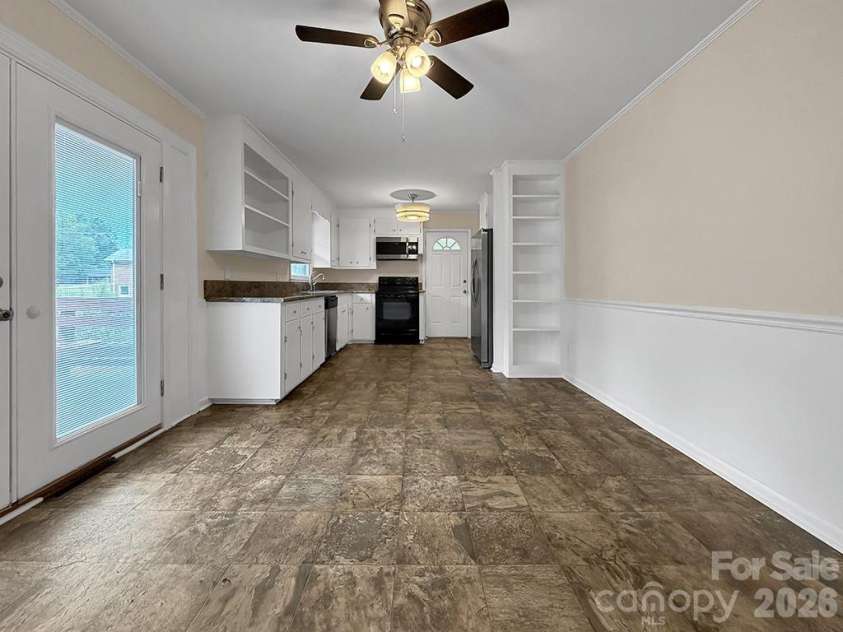 700 Branton Drive, Shelby, NC 28152.  MLS# CAR4403099, YatesRealty ID 38651. 