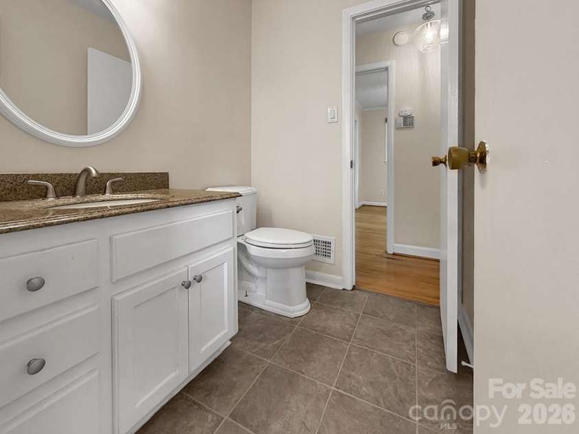 700 Branton Drive, Shelby, NC 28152.  MLS# CAR4403099, YatesRealty ID 38651. 
