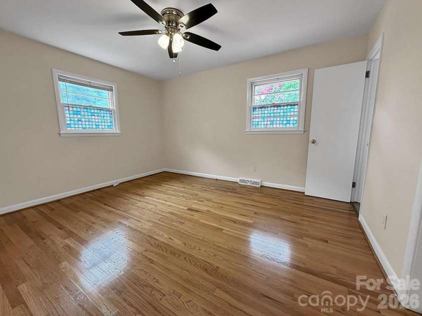 700 Branton Drive, Shelby, NC 28152.  MLS# CAR4403099, YatesRealty ID 38651. 