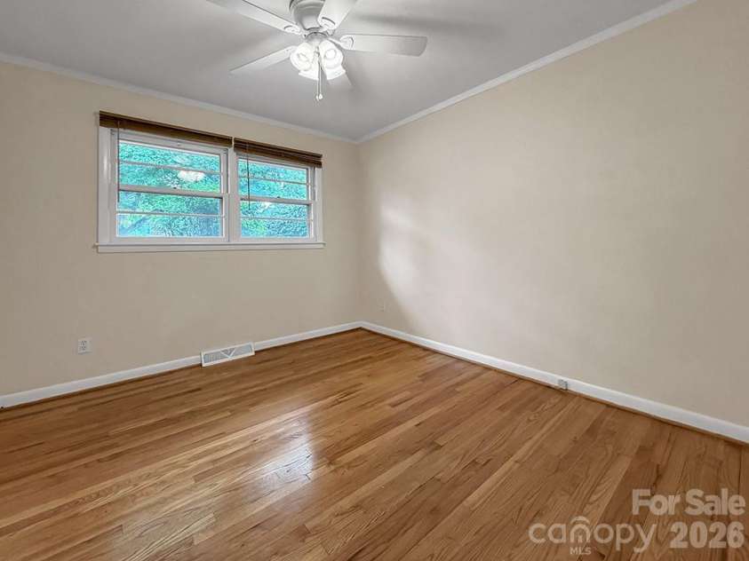 700 Branton Drive, Shelby, NC 28152.  MLS# CAR4403099, YatesRealty ID 38651. 